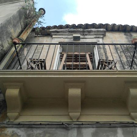 Casa Catale Acomodação com café da manhã Modica Exterior foto